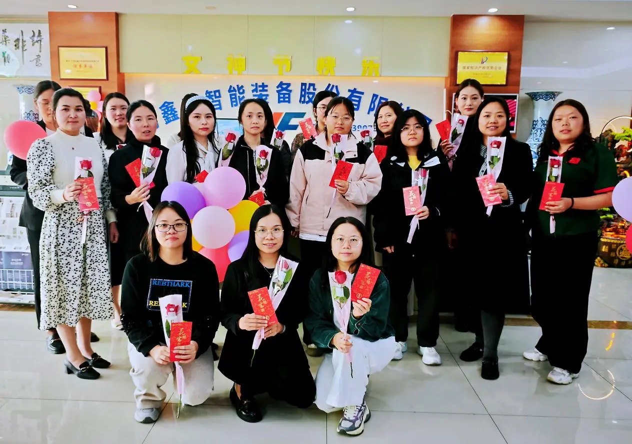 Resilience Gives Birth to All Things, Craftsmanship Blooms with Grace | Yixinfeng Salutes the "She Power" of Our Era