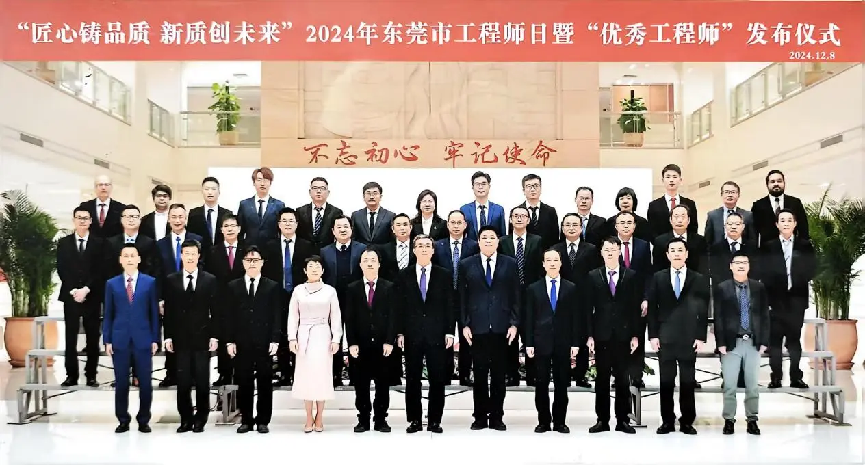 Yixin Feng Fosters Growth with Ingenuity Lithium - Ion Battery Equipment