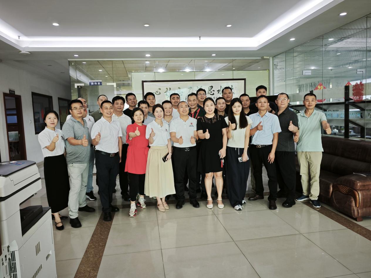 "Taking the Heart as a Mirror, Growing from Reality" —— Yixinfeng's Philosophical Practice in Hosting the Shengheshu Management Review Meeting Lithium - Ion Battery Equipment